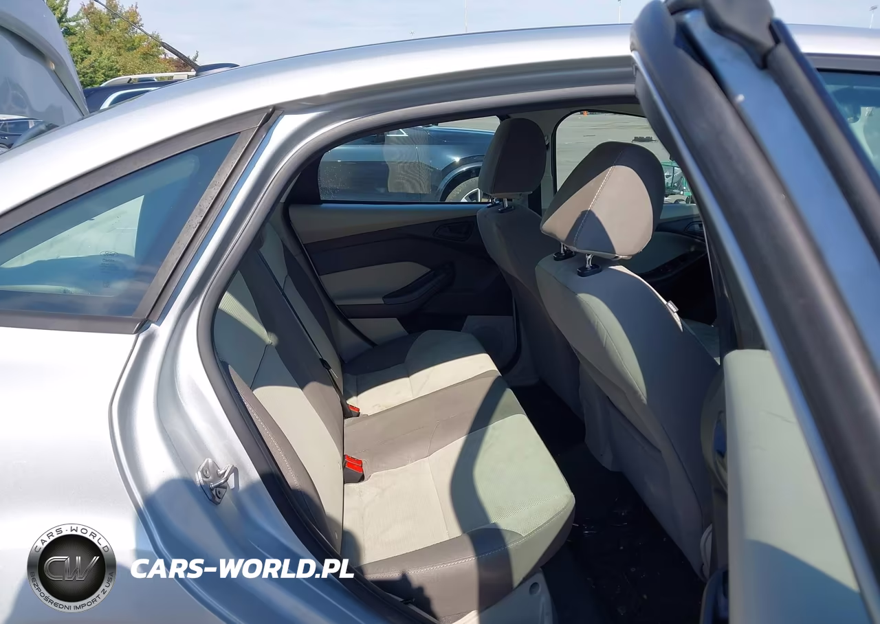 2012 Ford Focus Se VIN:1FAHP3F28CL431543 - 8