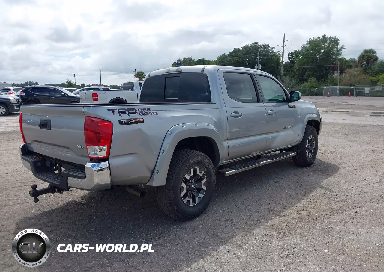 2017 Toyota Tacoma Trd Off Road VIN:5TFAZ5CNXHX033329 - 4