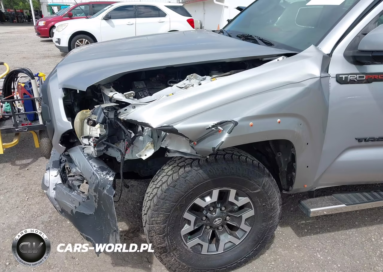 2017 Toyota Tacoma Trd Off Road VIN:5TFAZ5CNXHX033329 - 6