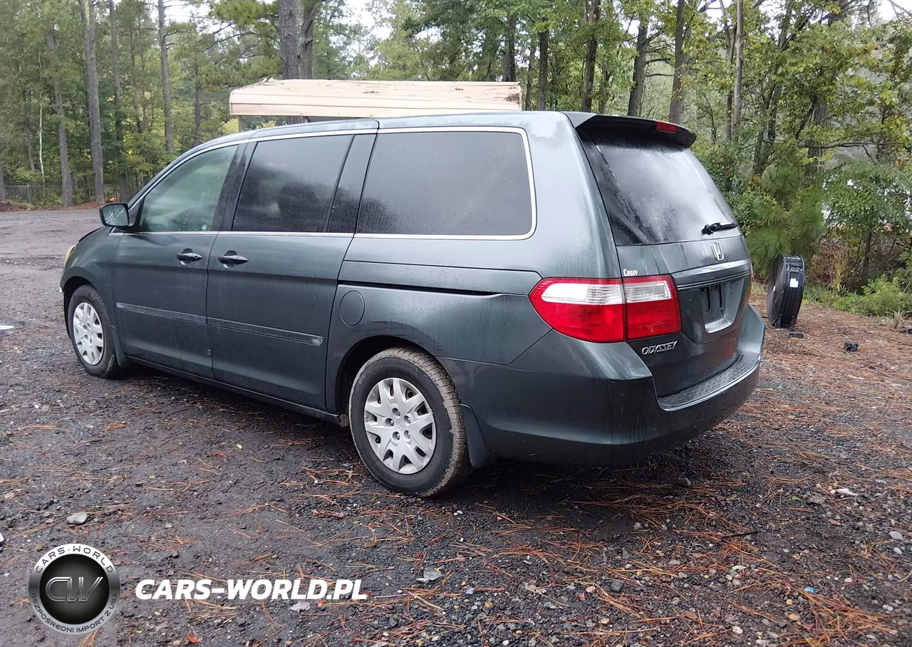 2006 Honda Odyssey Lx VIN:5FNRL38236B111240 - 3