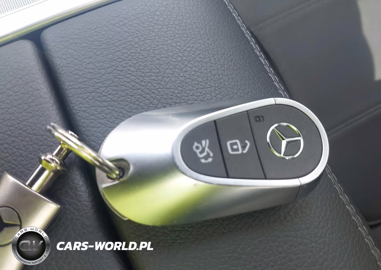 2025 Mercedes-Benz C 300 VIN:W1KAF4HB7SR242031 - 11