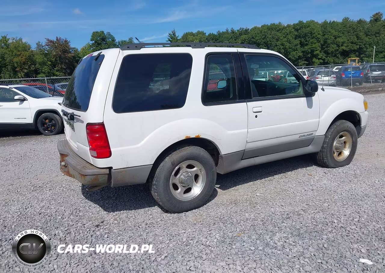 2001 Ford Explorer Sport VIN:1FMYU70E21UA15715 - 4