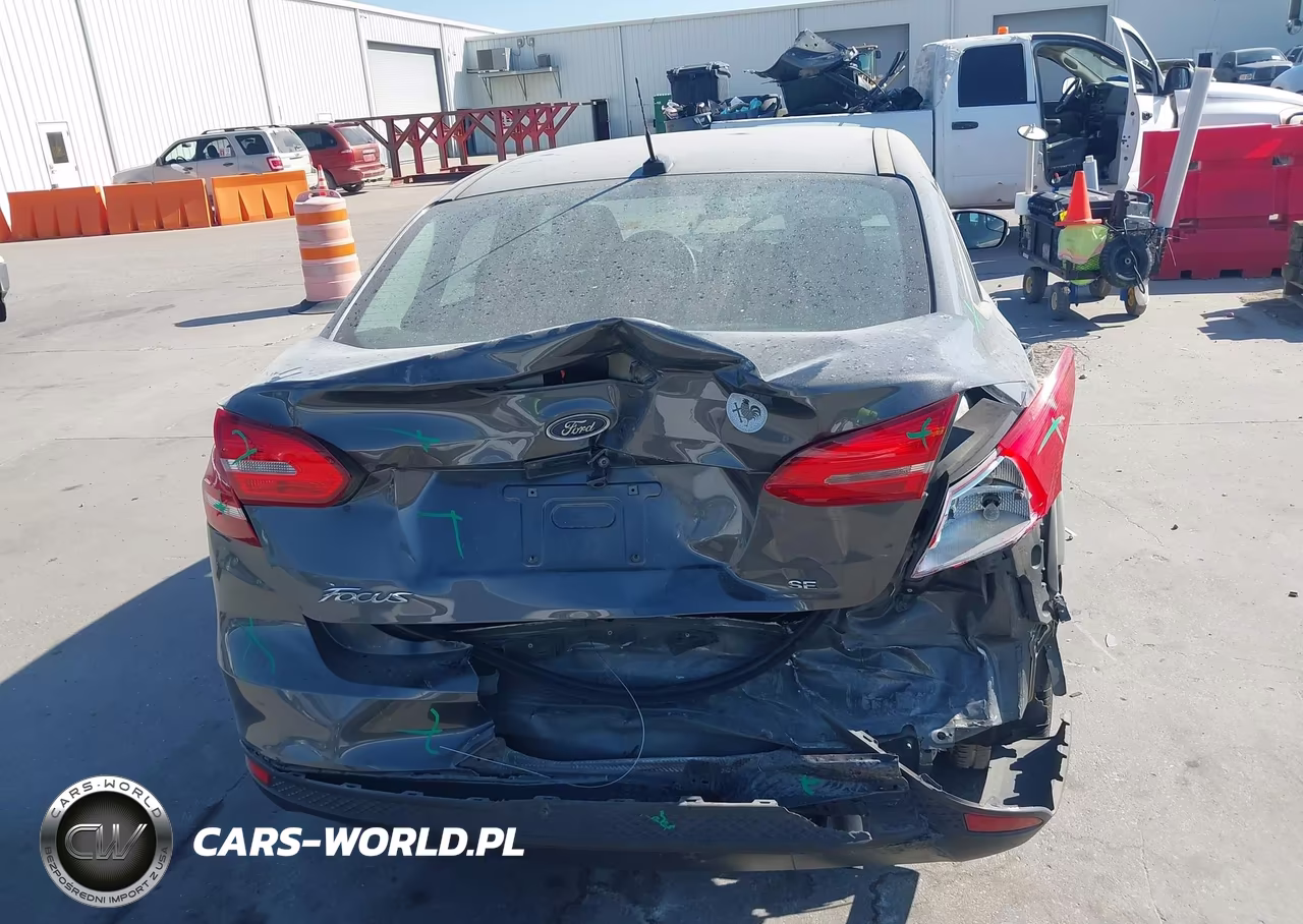 2016 Ford Focus Se VIN:1FADP3F20GL372220 - 17
