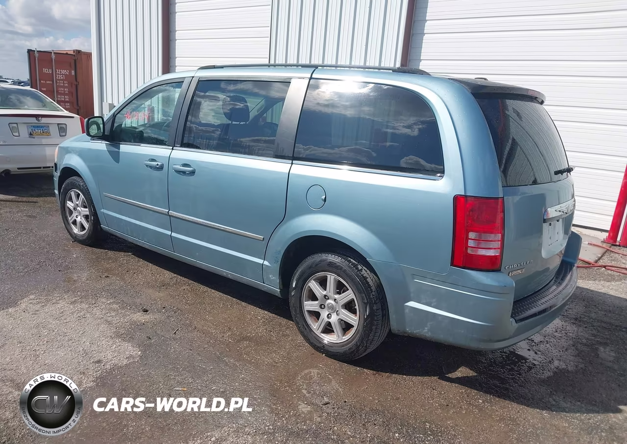2010 Chrysler Town & Country Touring VIN:2A4RR5D11AR243444 - 3