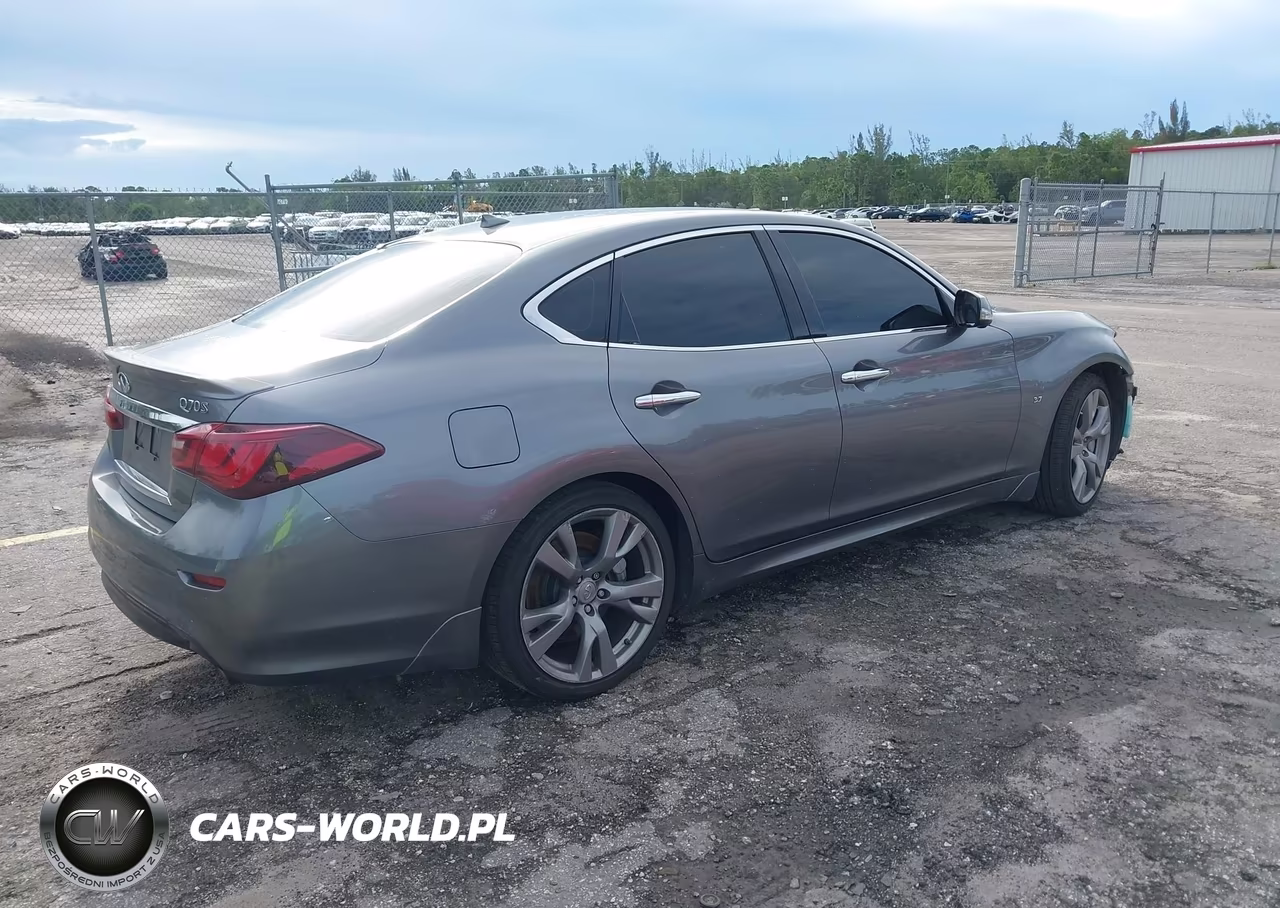 2019 Infiniti Q70 3.7 Luxe VIN:JN1BY1AP5KM505789 - 4