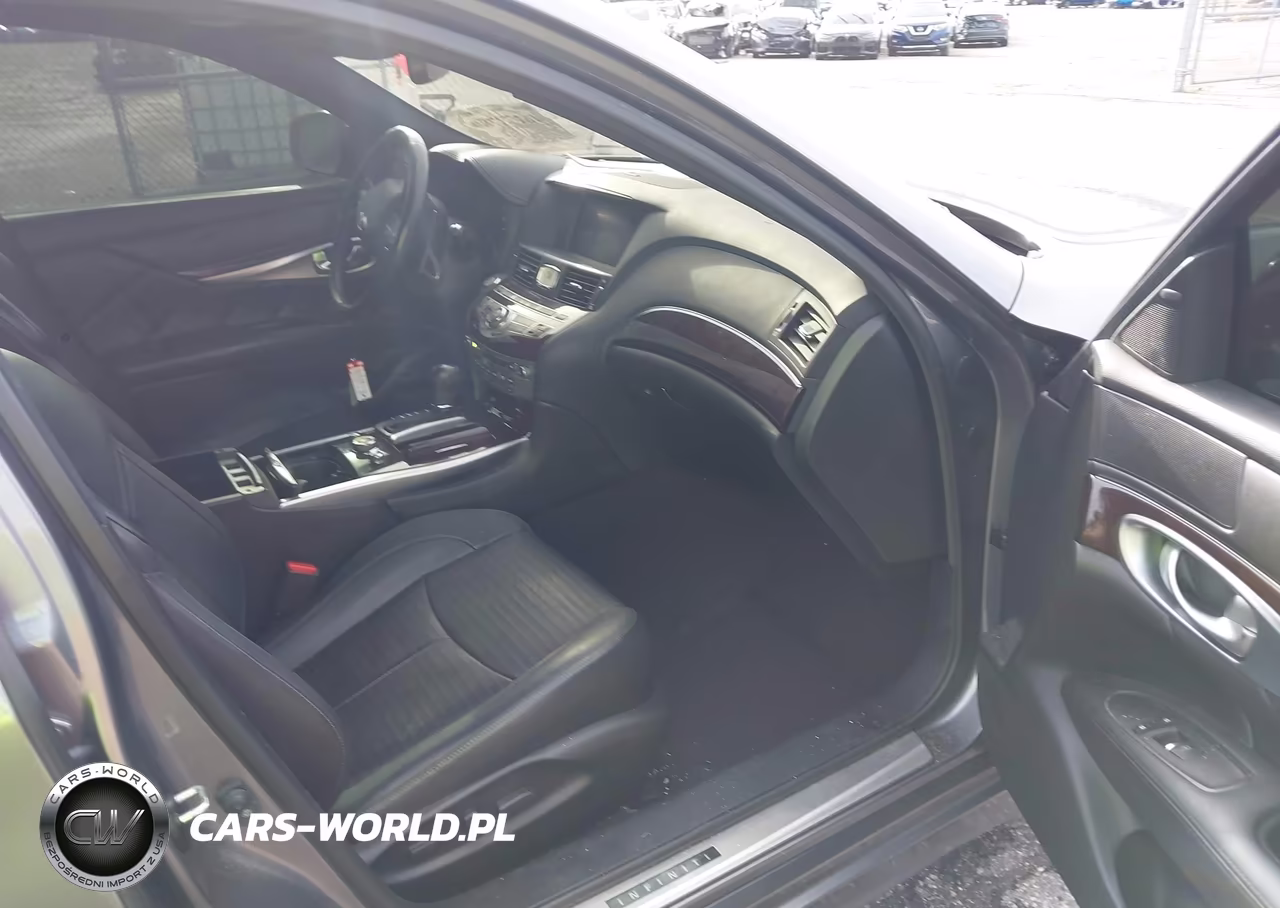 2019 Infiniti Q70 3.7 Luxe VIN:JN1BY1AP5KM505789 - 5