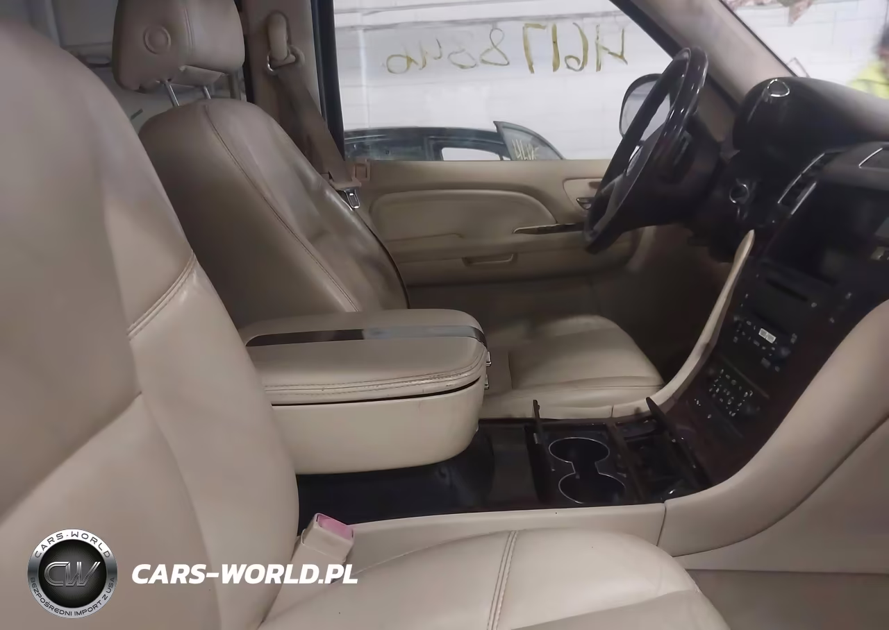 2007 Cadillac Escalade Standard VIN:1GYFK63847R237048 - 5