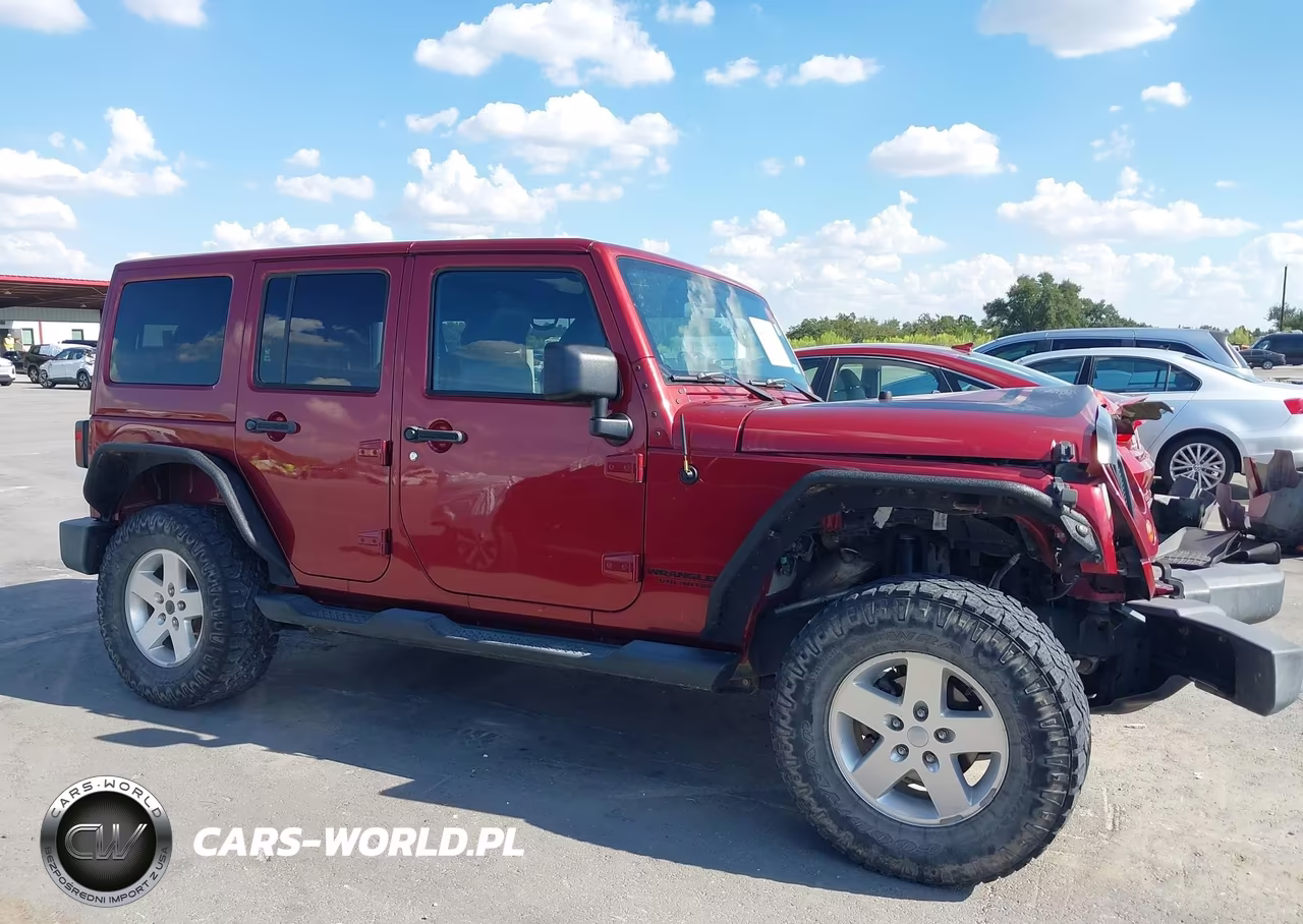 2012 Jeep Wrangler Unlimited Sahara VIN:1C4BJWEG7CL281019 - 14