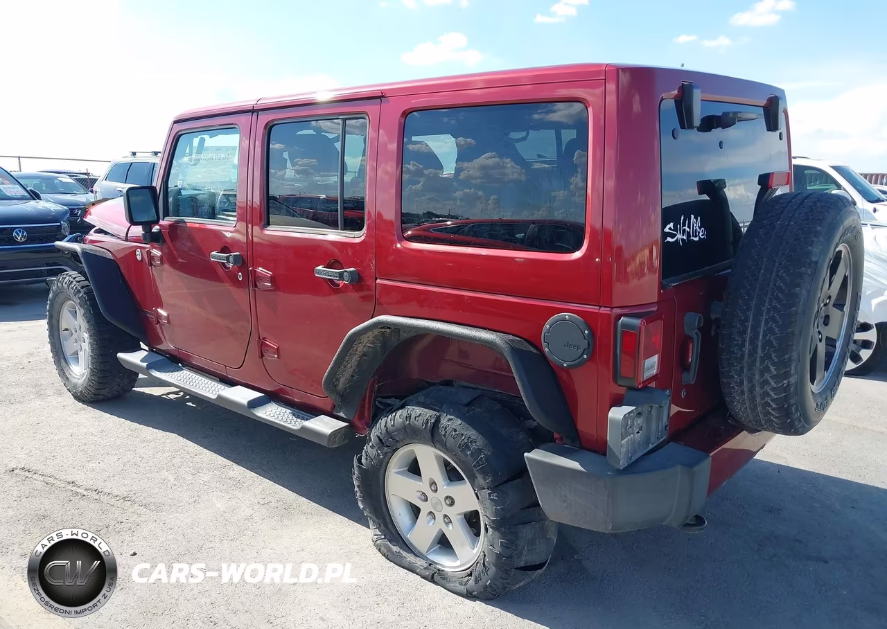 2012 Jeep Wrangler Unlimited Sahara VIN:1C4BJWEG7CL281019 - 3