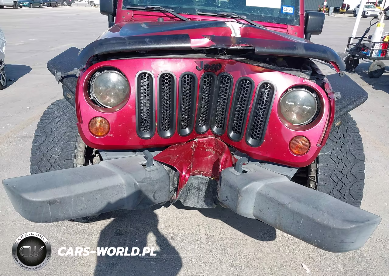 2012 Jeep Wrangler Unlimited Sahara VIN:1C4BJWEG7CL281019 - 6
