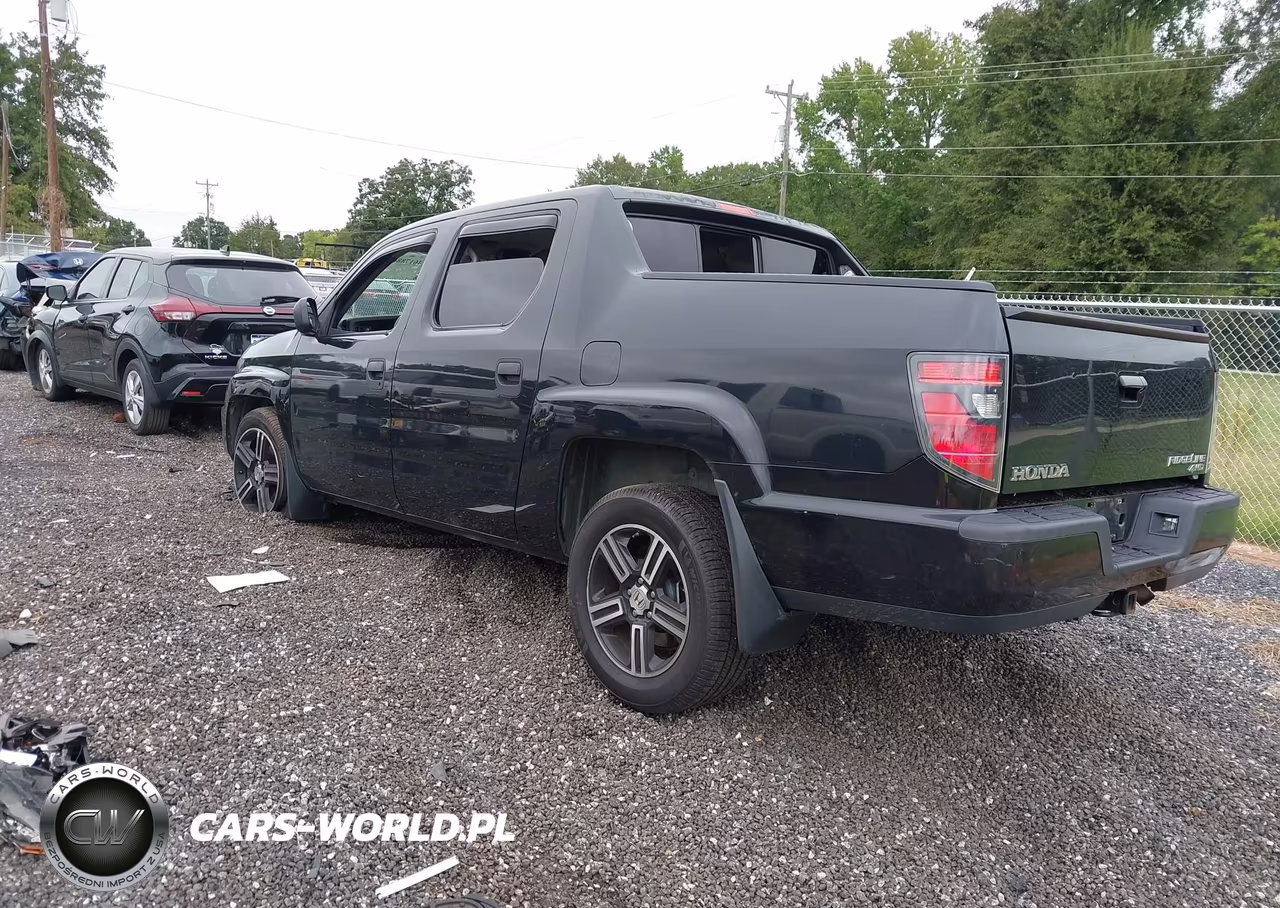 2013 Honda Ridgeline Sport VIN:5FPYK1F77DB007954 - 3