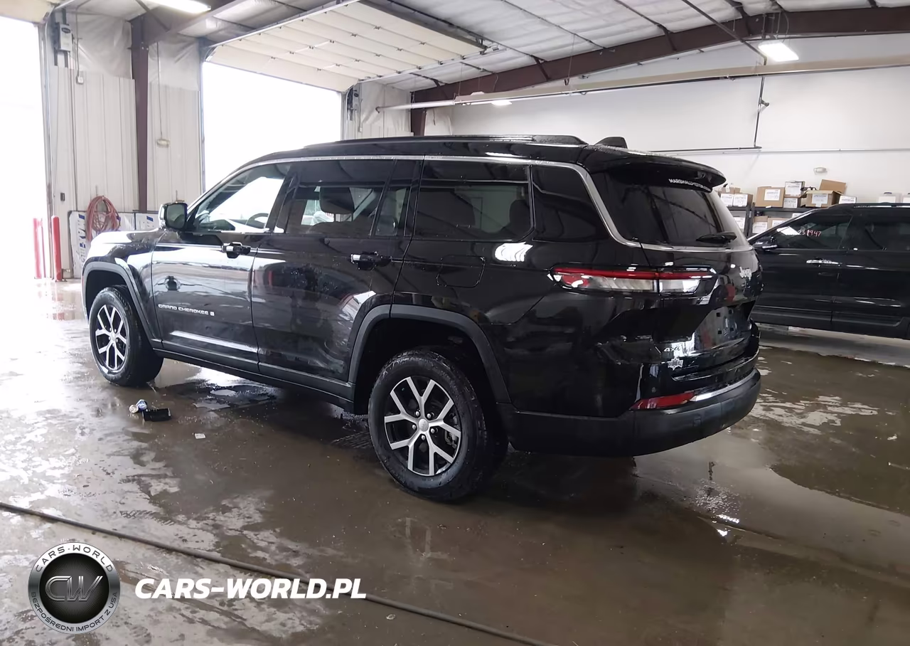 2025 Jeep Grand Cherokee L Limited 4X4 VIN:1C4RJKBGXS8648525 - 3