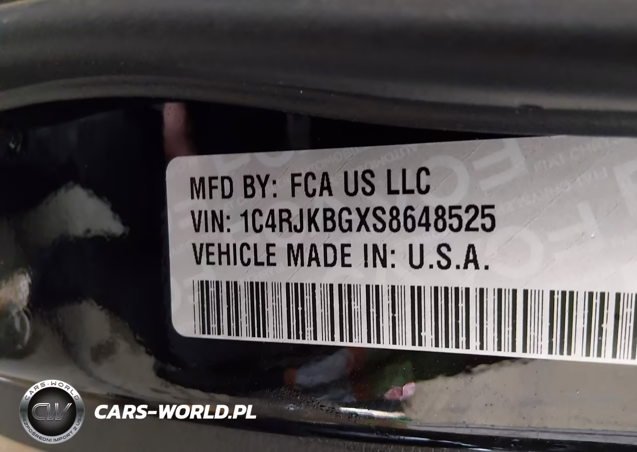 2025 Jeep Grand Cherokee L Limited 4X4 VIN:1C4RJKBGXS8648525 - 9