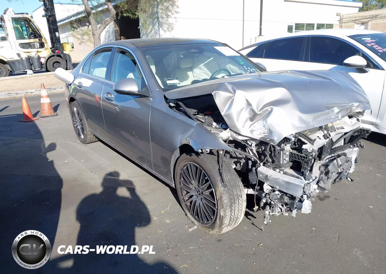 2024 Mercedes-Benz C 300