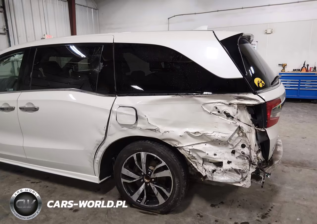 2019 Honda Odyssey Elite VIN:5FNRL6H93KB054000 - 19