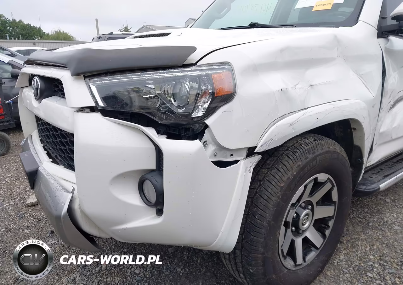 2018 Toyota 4Runner Trd Off Road Premium VIN:JTEBU5JR2J5503231 - 6