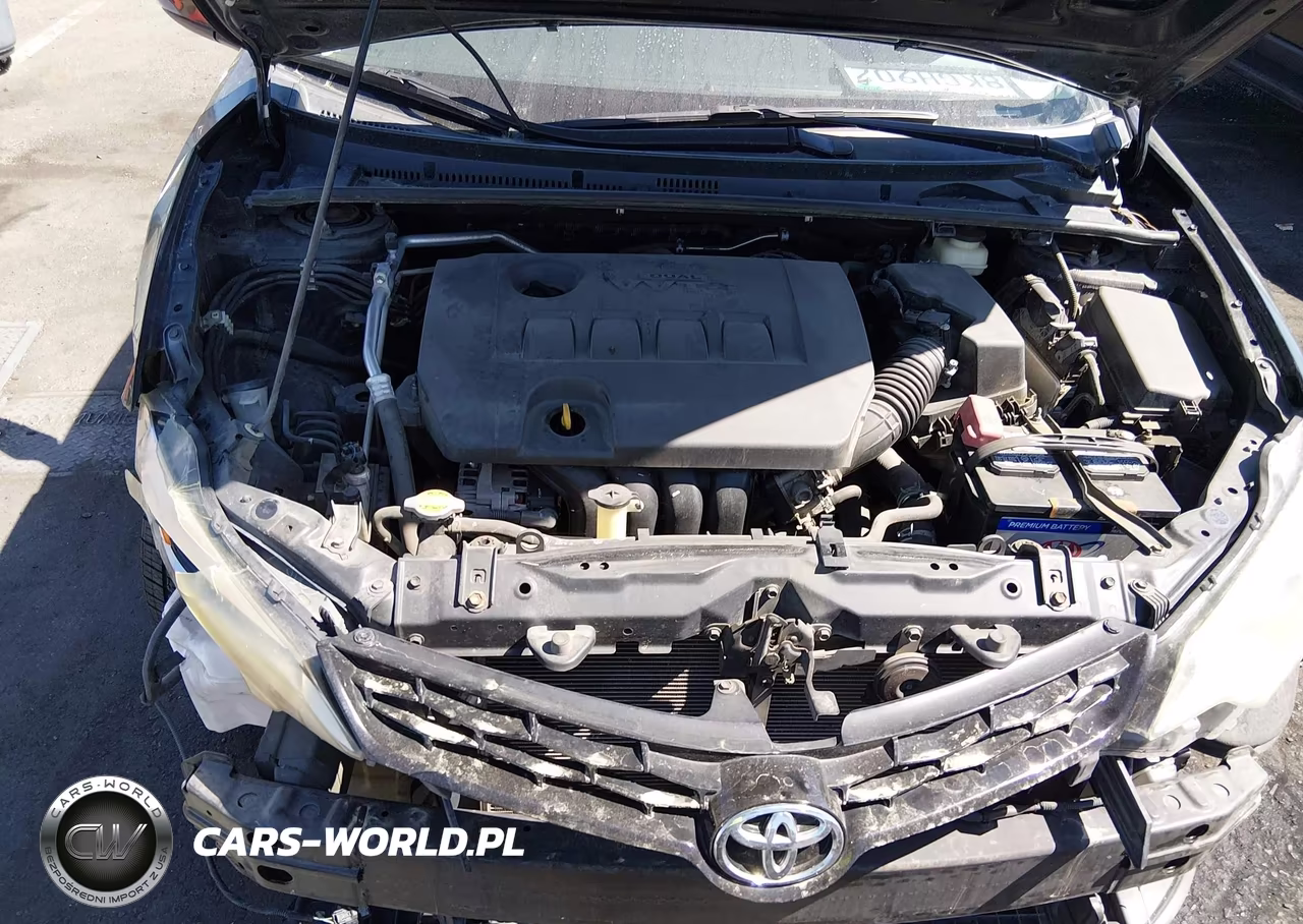 2015 Toyota Corolla S Plus VIN:5YFBURHE2FP300655 - 10