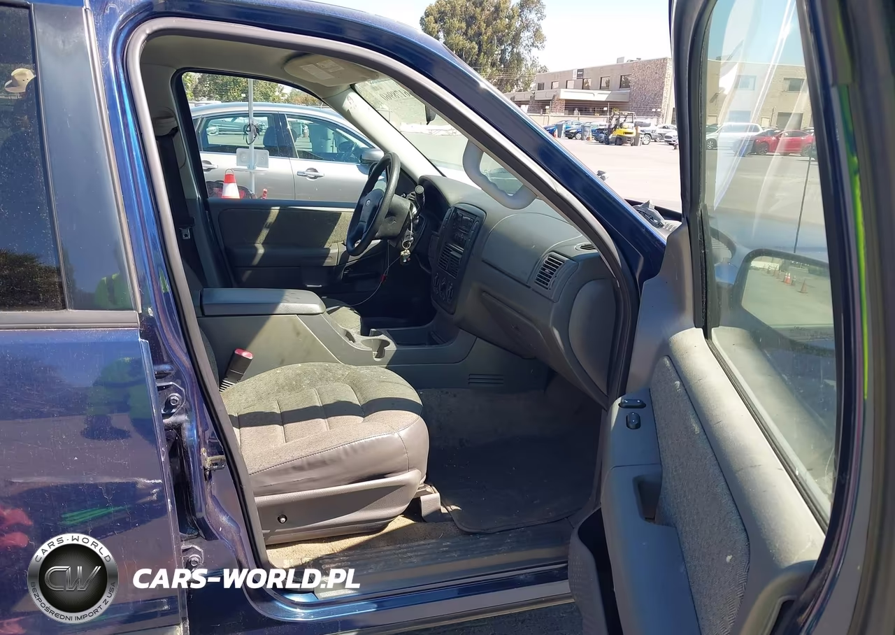 2004 Ford Explorer Xls VIN:1FMZU62E34UC38832 - 5