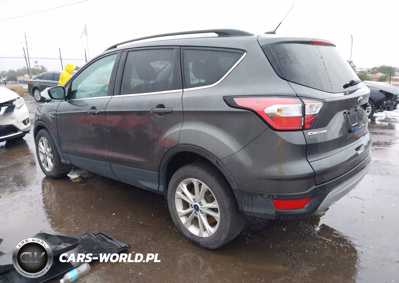 2018 Ford Escape Se VIN:1FMCU9GD5JUC40505 - 3