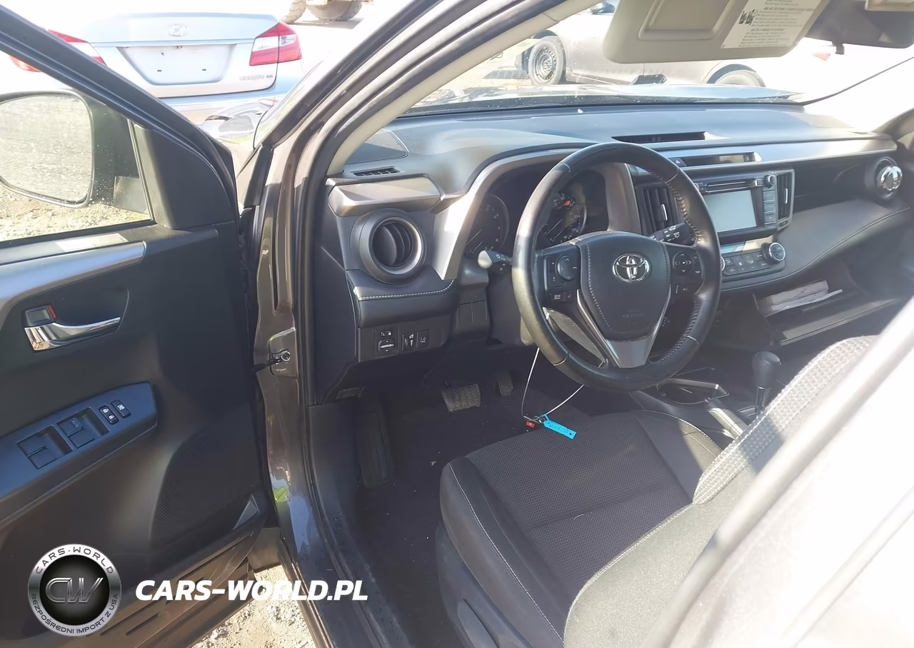 2017 Toyota Rav4 Xle VIN:JTMWFREV3HJ144455 - 18