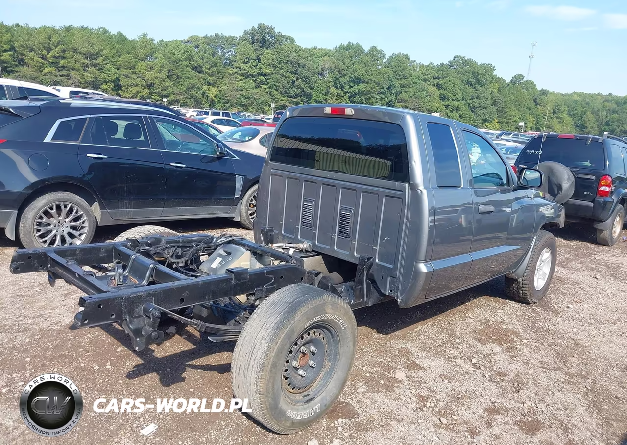 2005 Dodge Dakota Slt VIN:1D7HW42NX5S252759 - 13