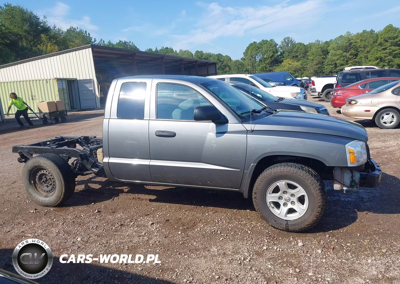 2005 Dodge Dakota Slt VIN:1D7HW42NX5S252759 - 16