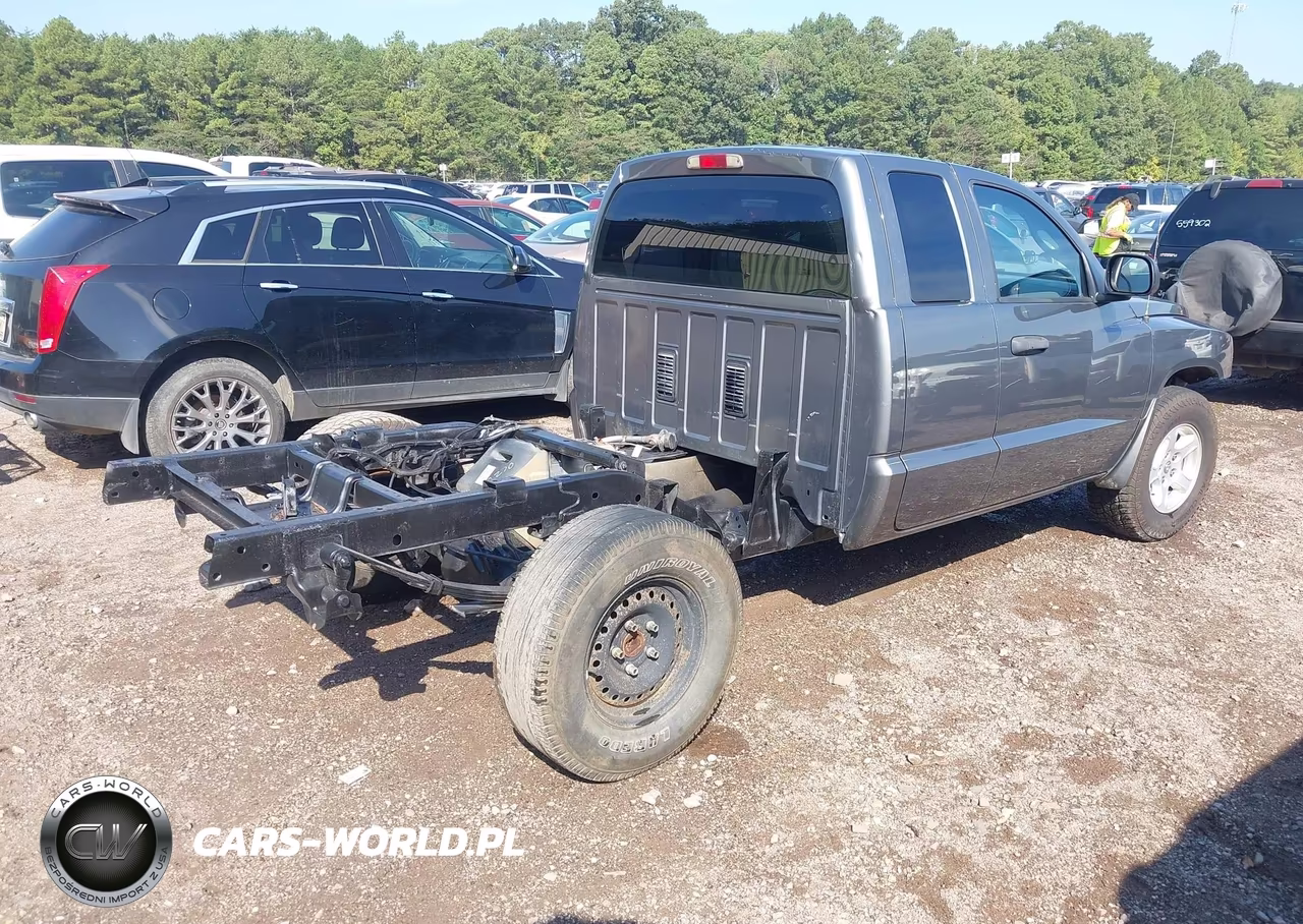 2005 Dodge Dakota Slt VIN:1D7HW42NX5S252759 - 4