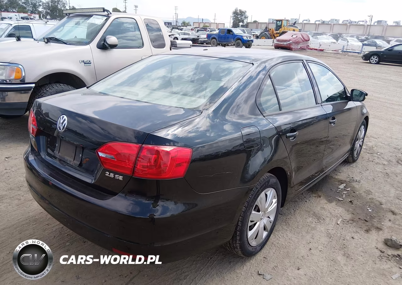2011 Volkswagen Jetta 2.5L Se VIN:3VWDX7AJ9BM021312 - 4