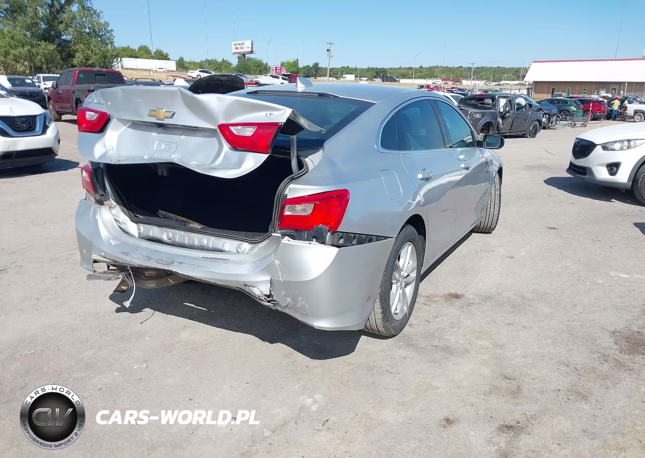 2018 Chevrolet Malibu Lt VIN:1G1ZD5ST7JF169312 - 4