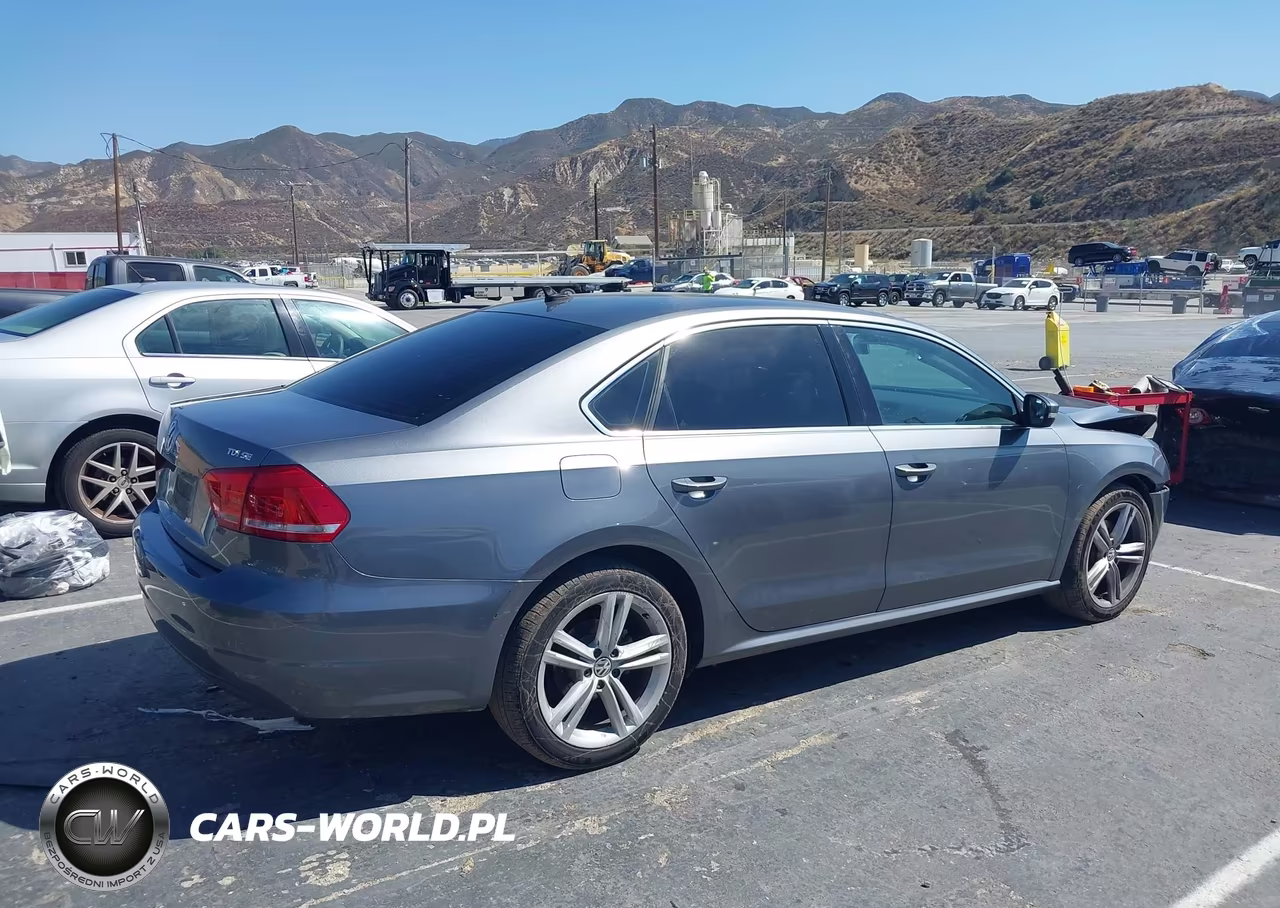 2015 Volkswagen Passat 2.0L Tdi Se VIN:1VWBV7A39FC085453 - 13