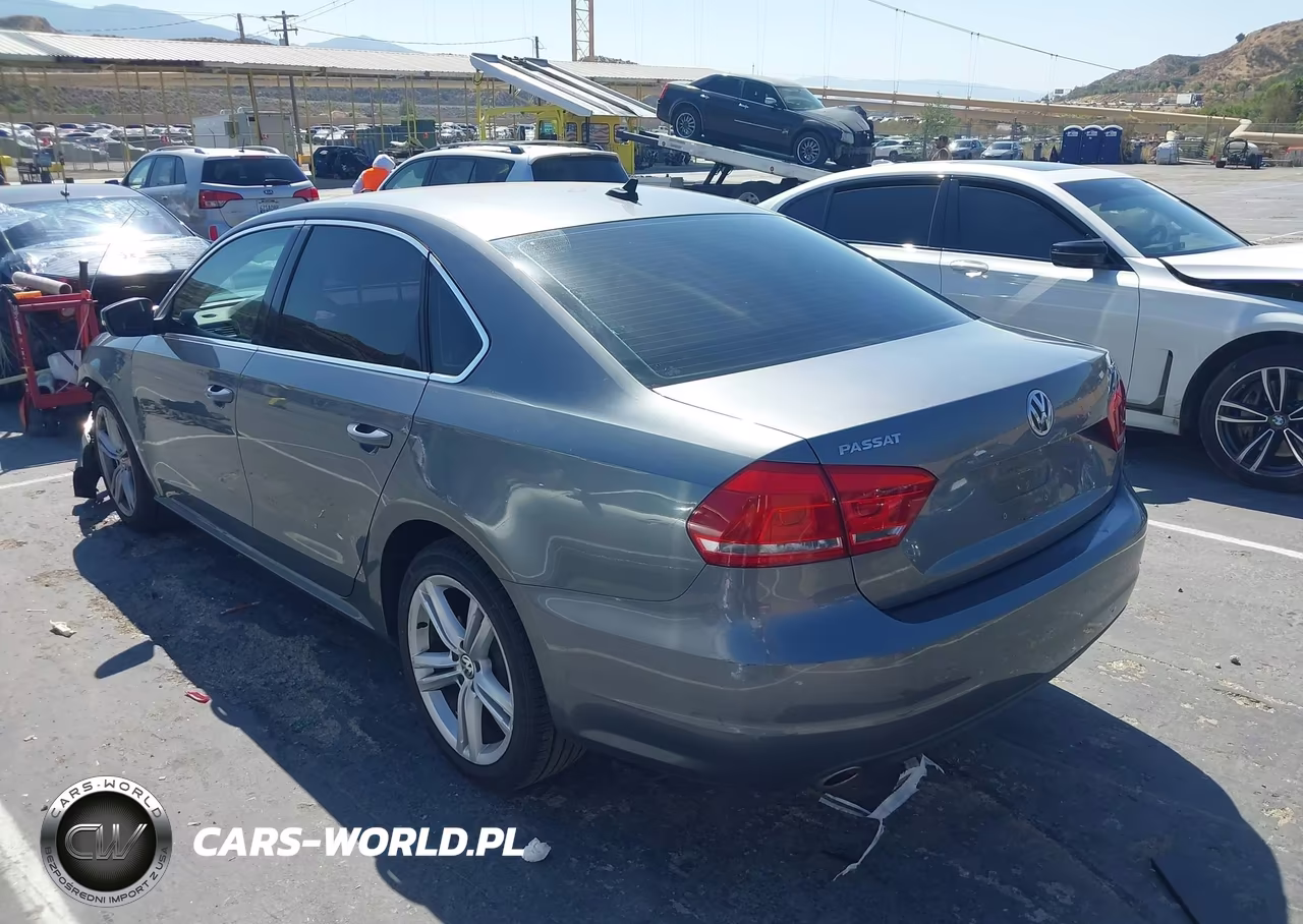 2015 Volkswagen Passat 2.0L Tdi Se VIN:1VWBV7A39FC085453 - 3