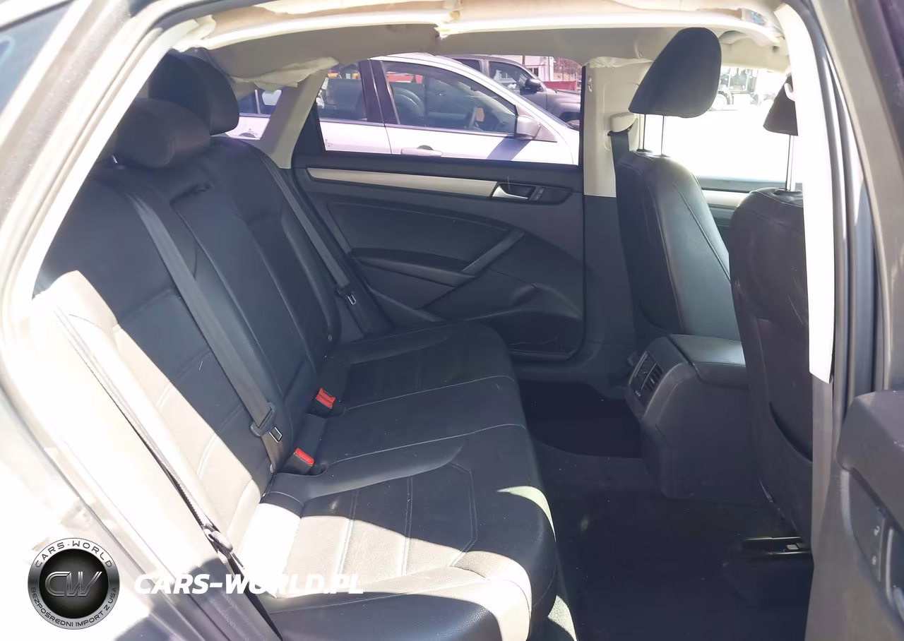 2015 Volkswagen Passat 2.0L Tdi Se VIN:1VWBV7A39FC085453 - 8