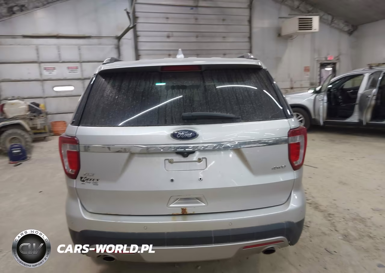 2017 Ford Explorer Xlt VIN:1FM5K8D88HGA56751 - 15