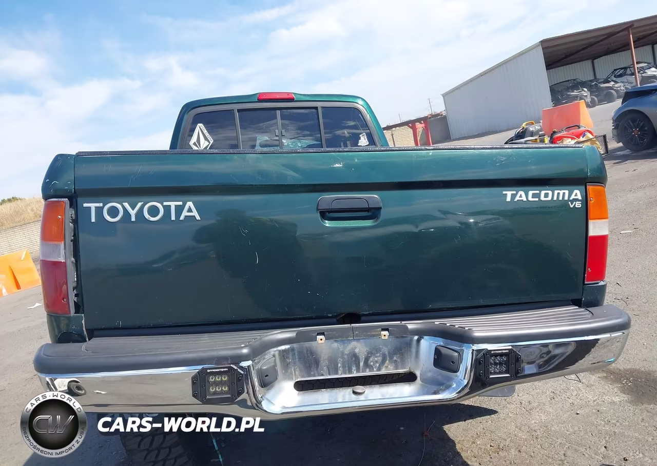 1999 Toyota Tacoma VIN:4TAWN72N5XZ430881 - 17