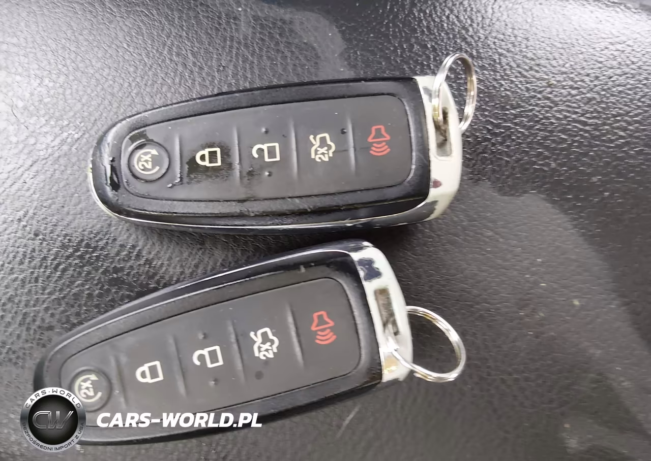 2014 Ford Focus Titanium VIN:1FADP3N24EL285662 - 11