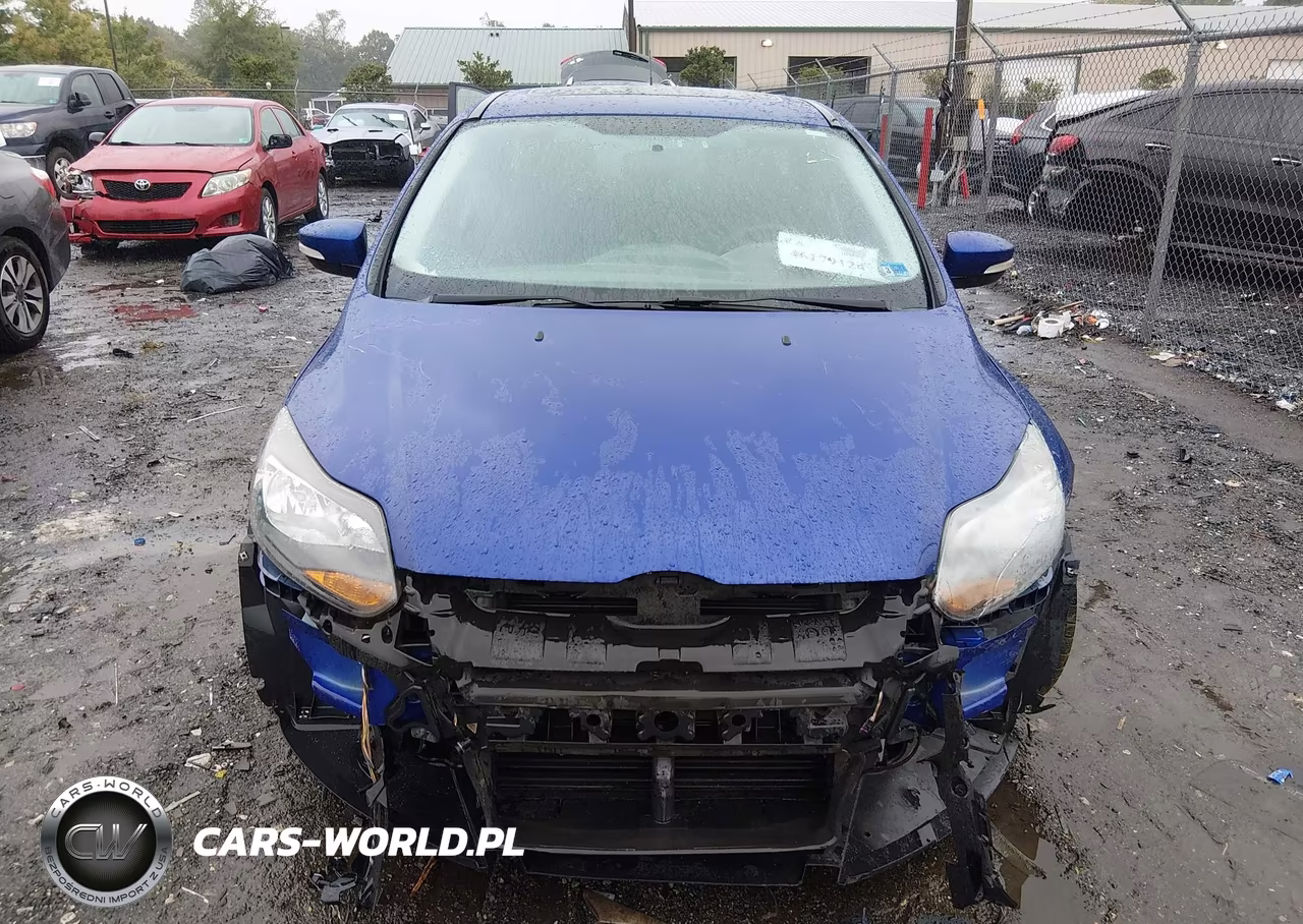 2014 Ford Focus Titanium VIN:1FADP3N24EL285662 - 13