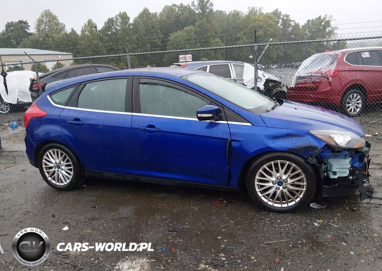 2014 Ford Focus Titanium VIN:1FADP3N24EL285662 - 14