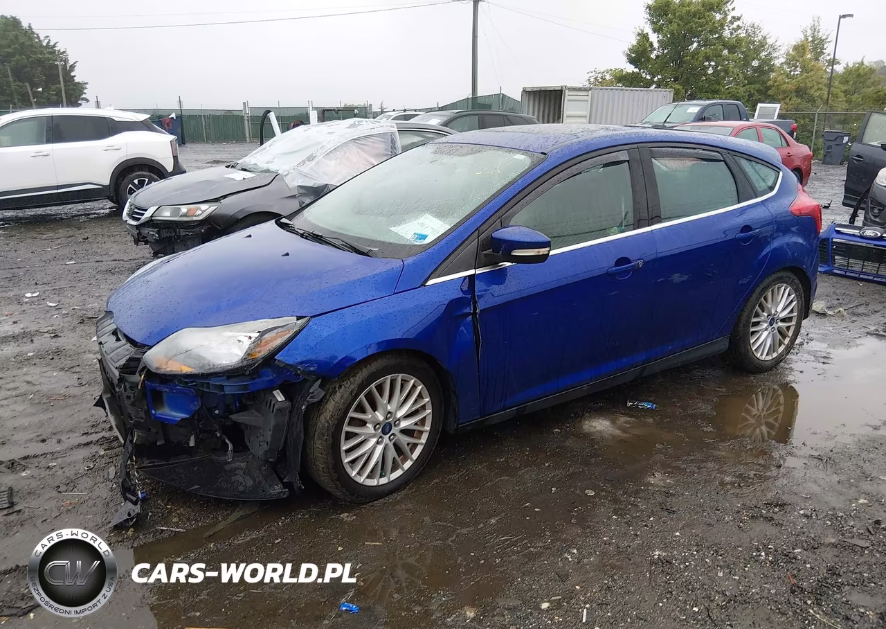 2014 Ford Focus Titanium VIN:1FADP3N24EL285662 - 15