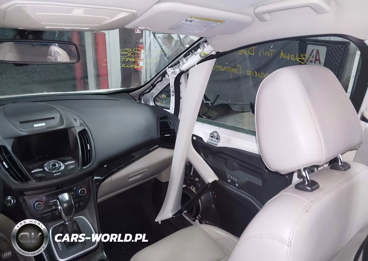 2017 Ford C-Max Hybrid Titanium VIN:1FADP5DUXHL119049 - 5
