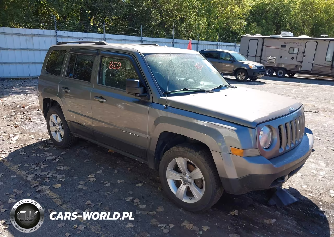 2012 Jeep Patriot Latitude – zdjęcie 1 z 13