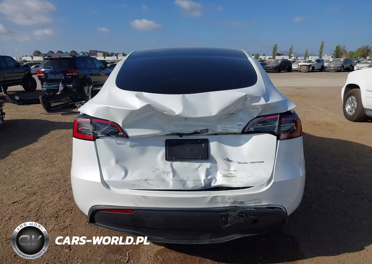2023 Tesla Model Y Awd-Long Range Dual Motor All-Wheel Drive VIN:7SAYGDEE3PA083588 - 16