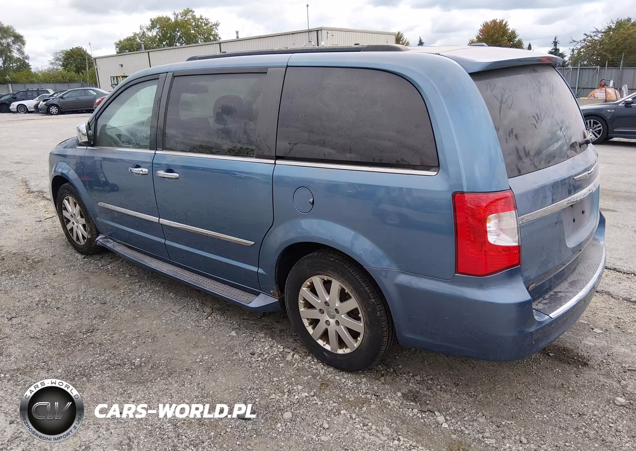 2012 Chrysler Town & Country Touring-L VIN:2C4RC1CG1CR209416 - 3