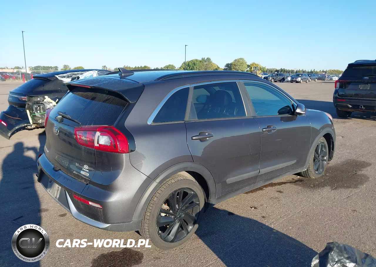 2018 Kia Niro Ex VIN:KNDCC3LC3J5140639 - 4