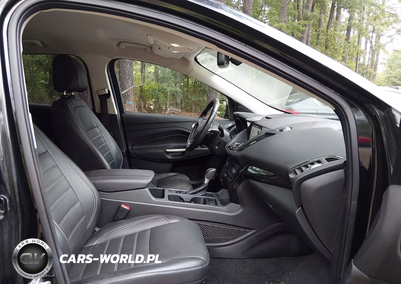 2017 Ford Escape Titanium VIN:1FMCU9JD6HUC85567 - 5