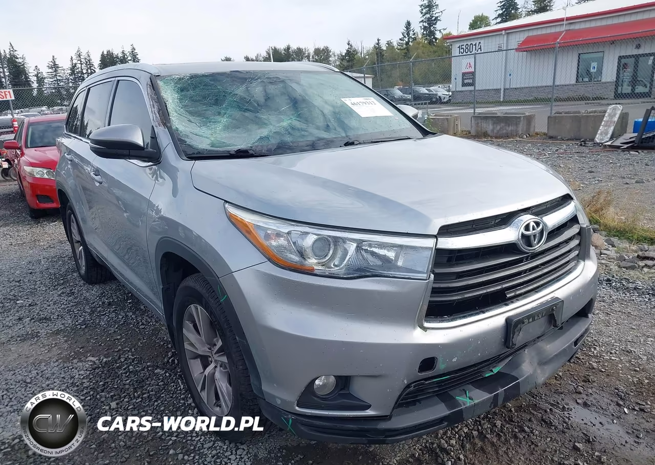 2015 Toyota Highlander Xle V6 VIN:5TDJKRFH2FS176053 - 6