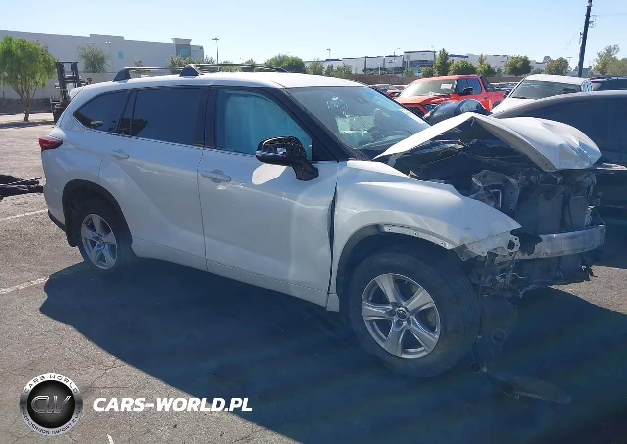 2021 Toyota Highlander Le VIN:5TDZZRAH9MS525499 - 14
