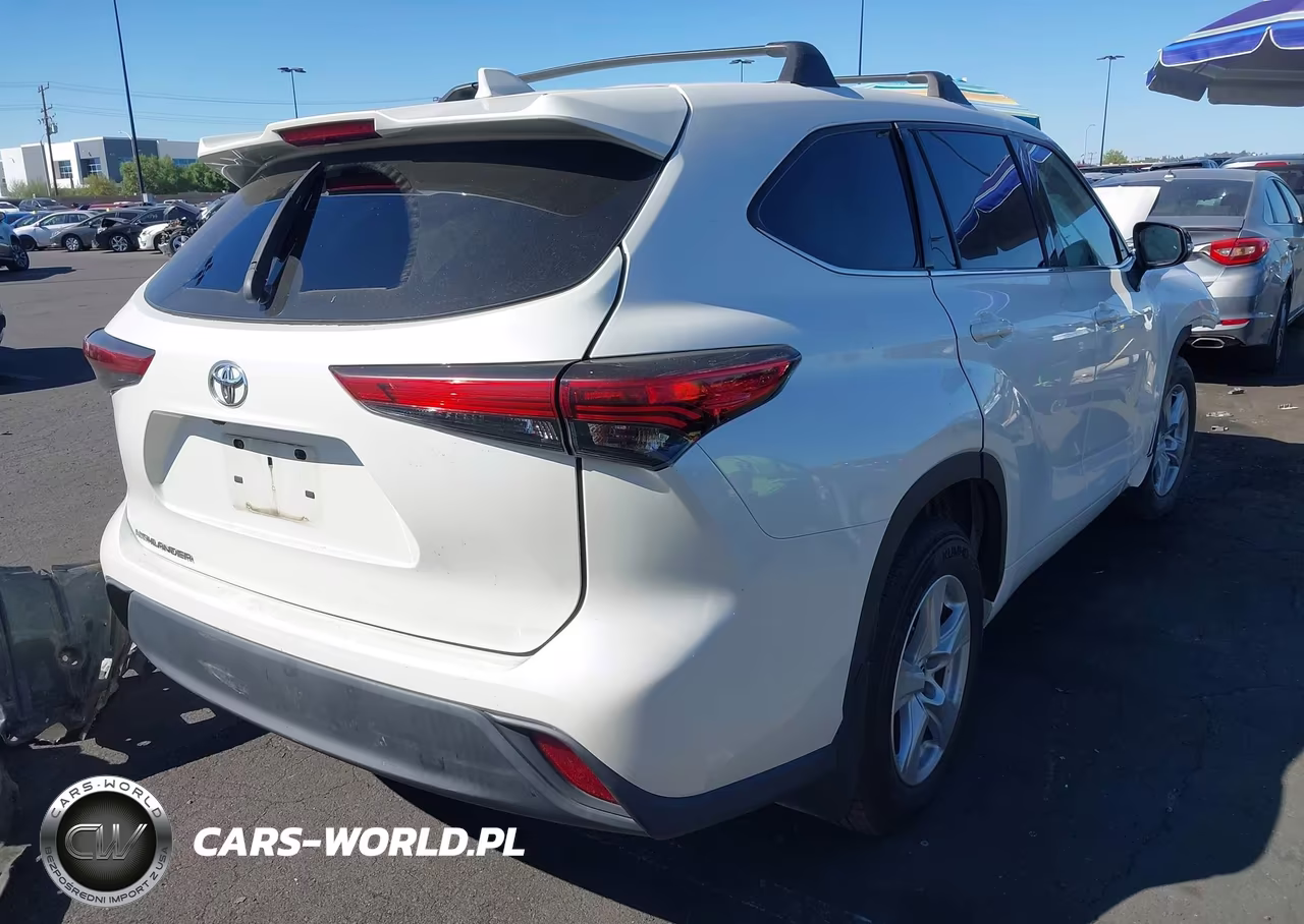 2021 Toyota Highlander Le VIN:5TDZZRAH9MS525499 - 4