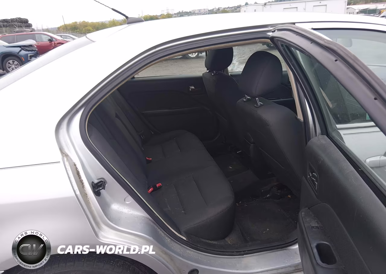2012 Ford Fusion Se VIN:3FAHP0HA9CR101690 - 8