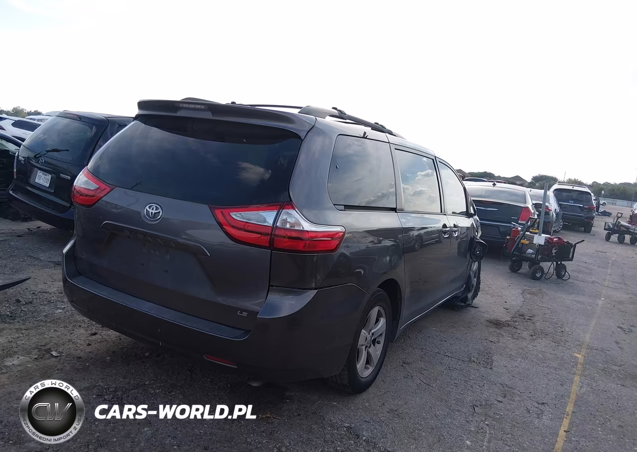 2015 Toyota Sienna Le 8 Passenger VIN:5TDKK3DC9FS689163 - 4