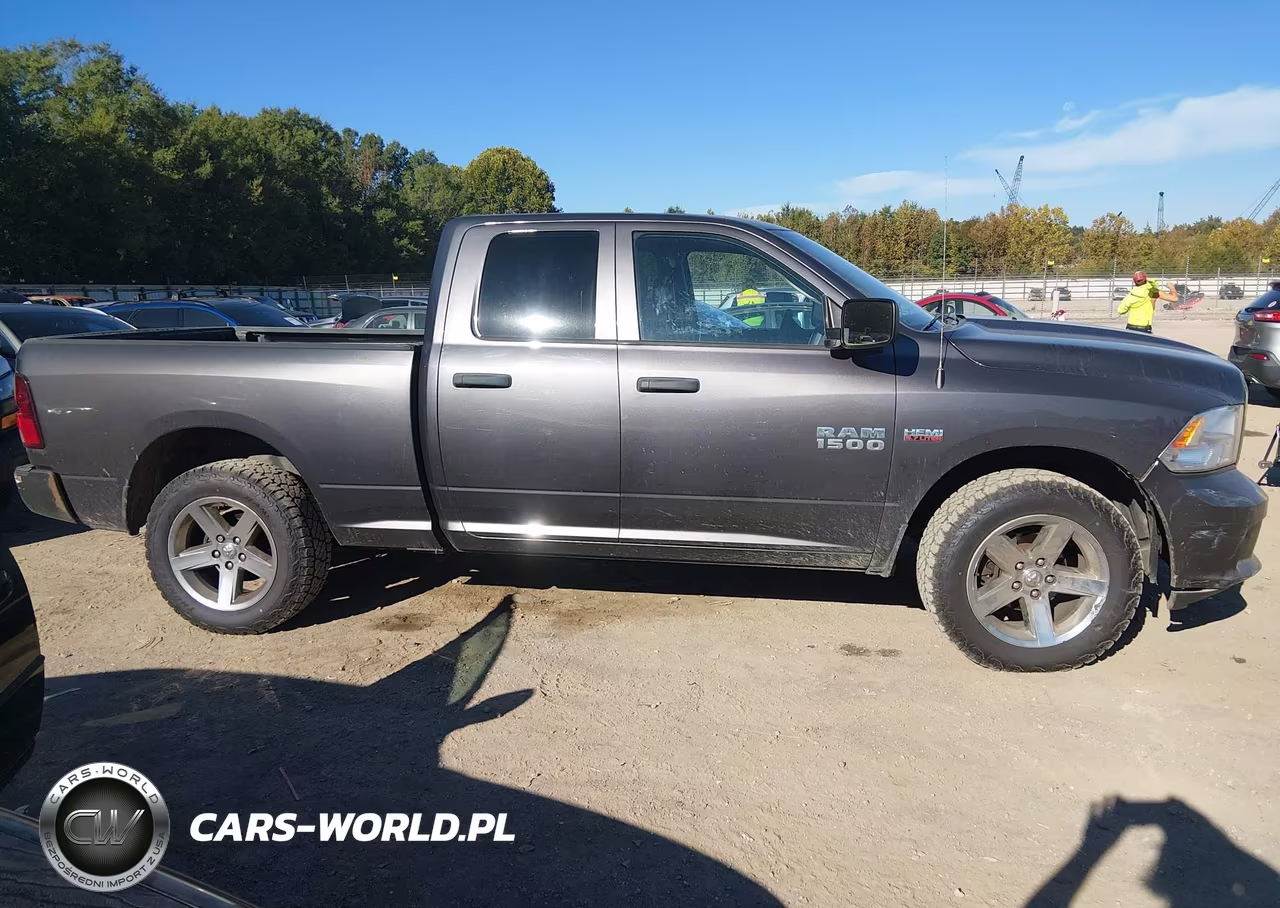 2015 Ram 1500 Express VIN:1C6RR7FT3FS681086 - 13